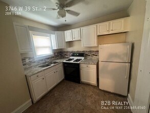 3746 W 39th St in Cleveland, OH - Building Photo - Building Photo