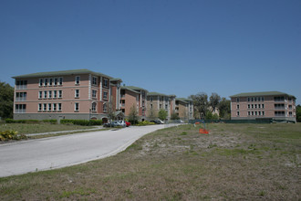 Grande Oaks Preserve in Sarasota, FL - Building Photo - Building Photo