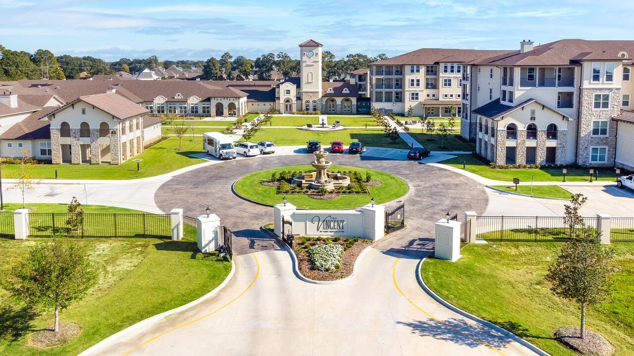 The Vincent Senior Living in Lafayette, LA - Building Photo