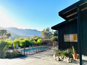 156 Muerdago Rd in Topanga, CA - Building Photo - Building Photo