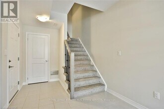 288 Glover Rd in Hamilton, ON - Building Photo - Building Photo