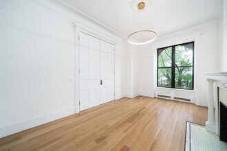 43 Madison Ave in Jersey City, NJ - Building Photo - Building Photo