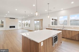 849 N Manchester St in Arlington, VA - Building Photo - Building Photo