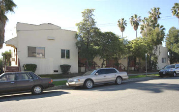 4416 Clayton Ave in Los Angeles, CA - Building Photo - Building Photo