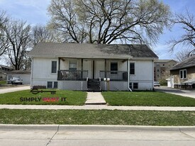 519 Stanton Ave in Ames, IA - Building Photo