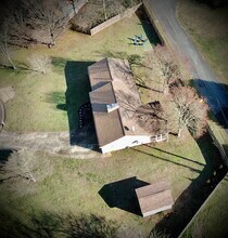 201 Deerchase Dr in Woodstock, GA - Building Photo - Building Photo