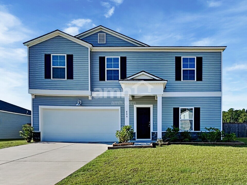 486 Spanish Wells Rd in Hilton Head Island, SC - Building Photo