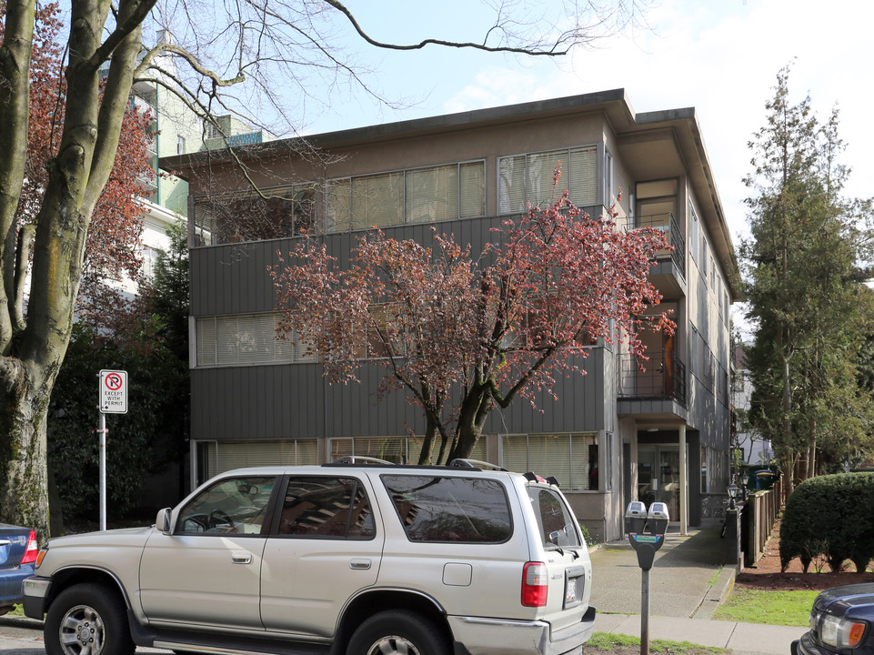 Villa Shalimar in Vancouver, BC - Building Photo