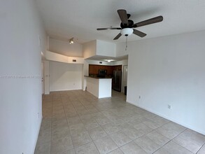 4828 N State Rd 7 in Coral Springs, FL - Building Photo - Building Photo