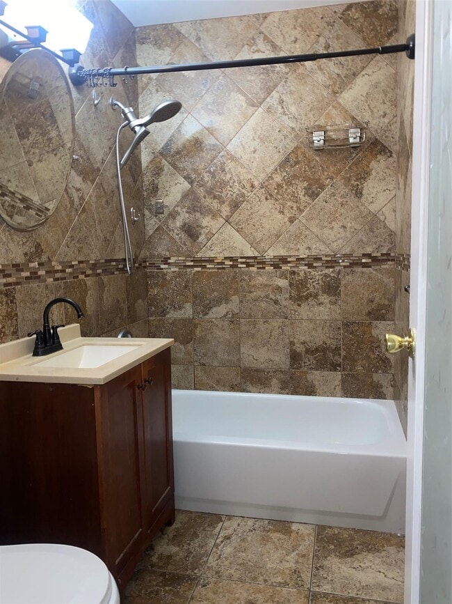 property at 1134 Rosedale Ave