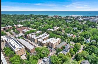 819 Gaffield Pl in Evanston, IL - Building Photo - Building Photo
