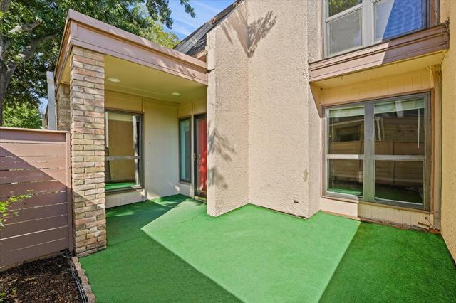 3121 Park Ln in Dallas, TX - Foto de edificio - Building Photo