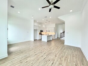 5642 Hirondel in Houston, TX - Building Photo - Building Photo