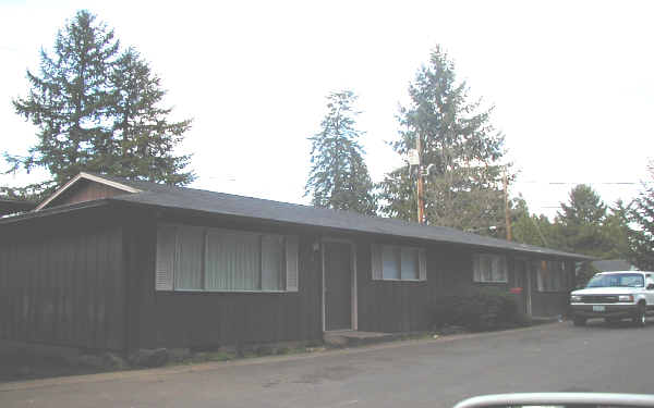 Bryant Court Apartments in Vancouver, WA - Building Photo - Building Photo