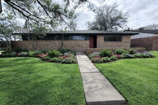 4103 Goulburn Dr in Houston, TX - Building Photo