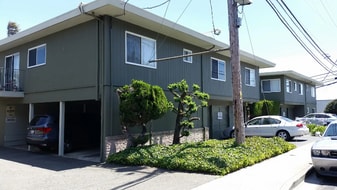 316 Alida Way in South San Francisco, CA - Building Photo