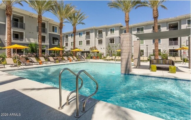 20350 N 7th Ave, Unit 2 in Phoenix, AZ - Foto de edificio - Building Photo