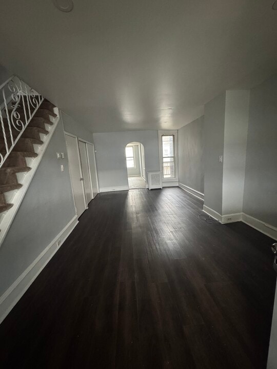 841 Bridge St in Philadelphia, PA - Building Photo