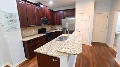 9363 Strongbark Ln in Orlando, FL - Building Photo - Building Photo