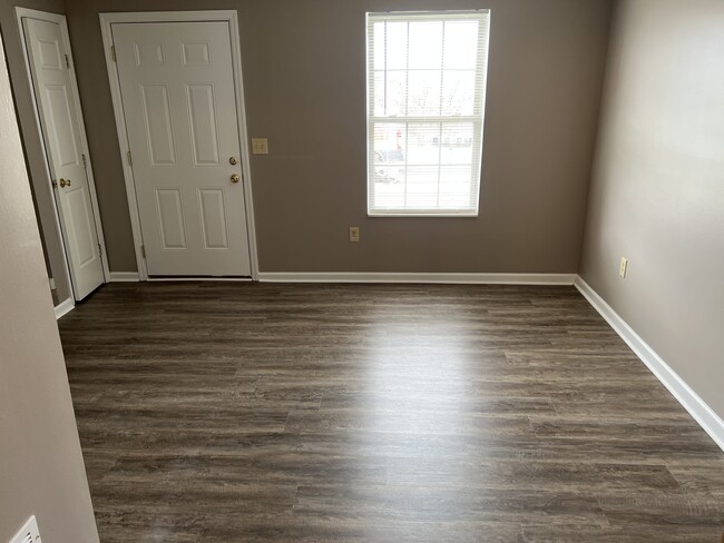185 S Killarney Ln in Richmond, KY - Building Photo - Building Photo