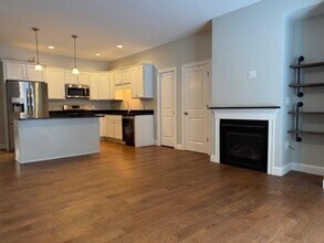 1 Camelia Ave in Concord, NH - Building Photo - Building Photo