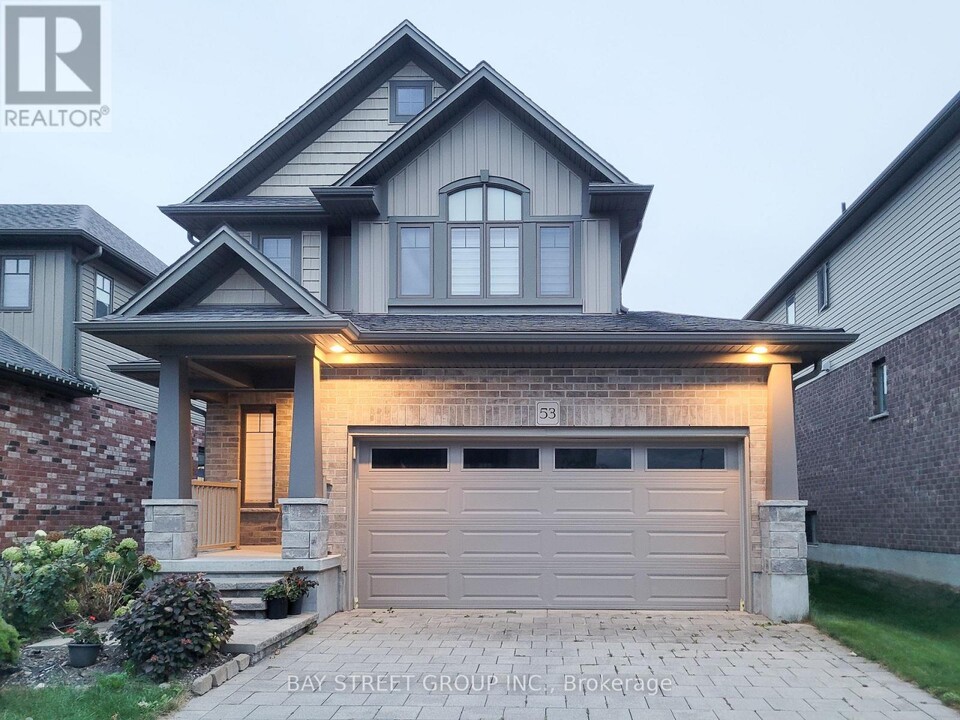 486 Skyline Ave in London, ON - Building Photo