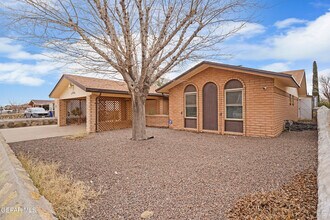 5660 Longview Dr in El Paso, TX - Building Photo - Building Photo