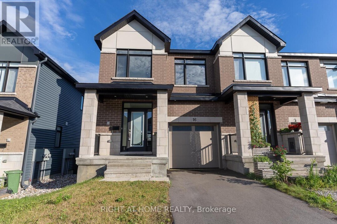 16 Nettle Cres in Ottawa, ON - Building Photo