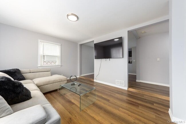 property at 44 Lincoln St