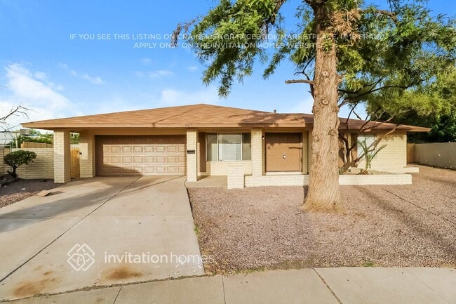 property at 9417 N 39th Dr