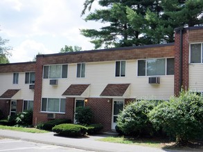 Eastbrook Apartments in Springfield, MA - Building Photo - Building Photo