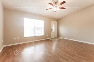 3834 S Chamberlain Blvd in North Port, FL - Building Photo - Building Photo