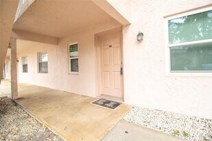 8401 Royal Palm Blvd in Coral Springs, FL - Building Photo