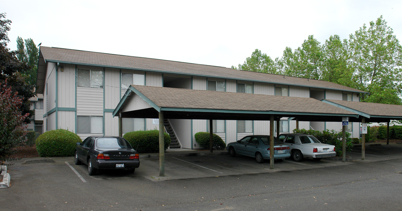 Fife Village Apartments in Fife, WA - Foto de edificio