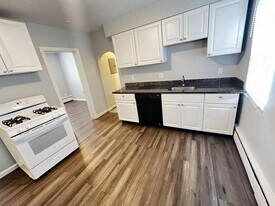 10 Emmet Ter, Unit #1 in Revere, MA - Building Photo