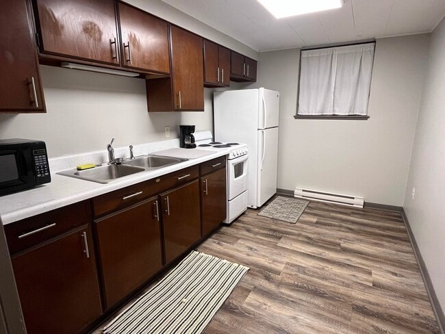 property at 425 W New York Ave
