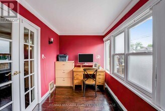 5078 Armoury St in Niagara Falls, ON - Building Photo - Building Photo