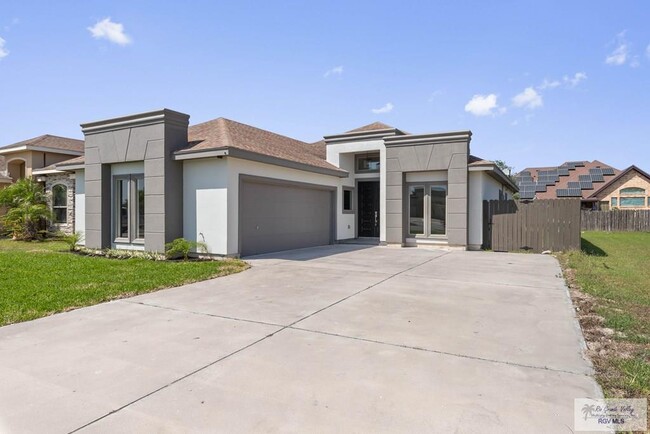 2170 Portofino Blvd in Brownsville, TX - Building Photo - Building Photo