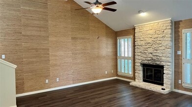 8850 Honeysuckle Trail in Austin, TX - Building Photo - Building Photo