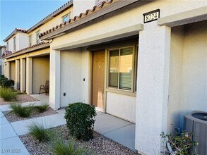 8724 Giant Causeway Ave in Las Vegas, NV - Building Photo - Building Photo