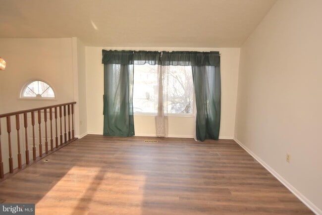 3863 Beech Down Dr in Chantilly, VA - Building Photo - Building Photo