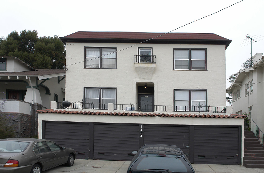 1424 Hampel St in Oakland, CA - Foto de edificio