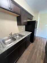 704 Ave B in La Marque, TX - Building Photo - Building Photo