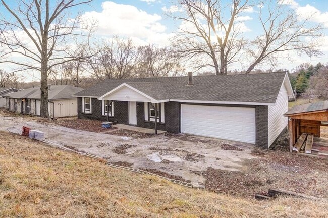 1717 N 16th St in Ozark, MO - Building Photo - Building Photo