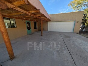 1 Cll Candelaria in Placitas, NM - Foto de edificio - Building Photo