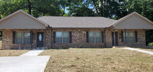 property at 101 Howard Ln