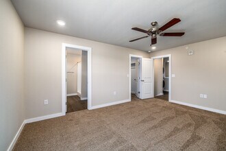 12 Hundred Place in Conway, AR - Foto de edificio - Interior Photo