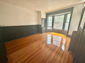 7 Balsam Ave in Troy, NY - Building Photo