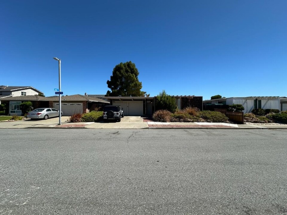 771 Crane Ave in Foster City, CA - Building Photo