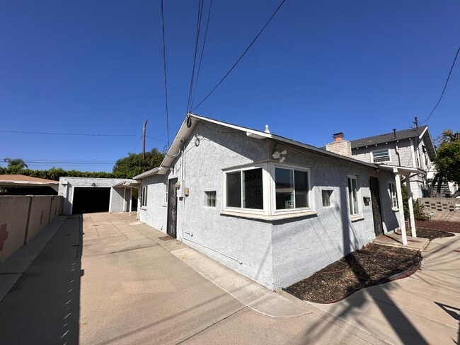 property at 445 1/2 E Puente St
